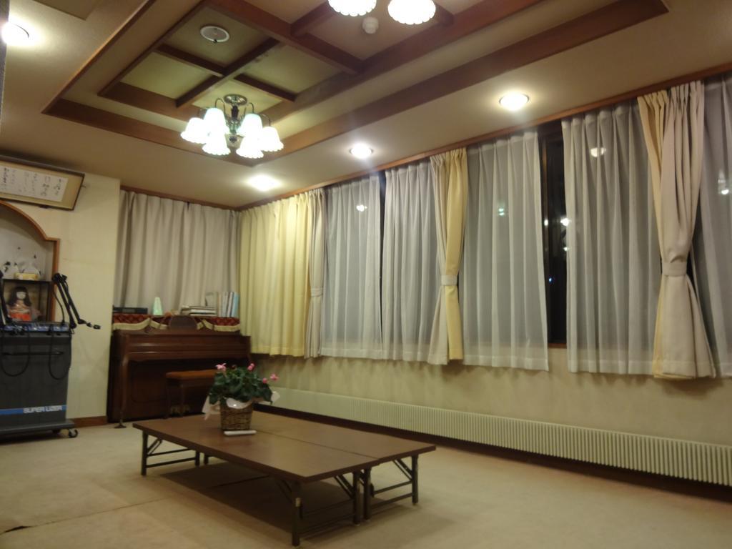 Resort Inn Seikan Hakuba Exterior photo
